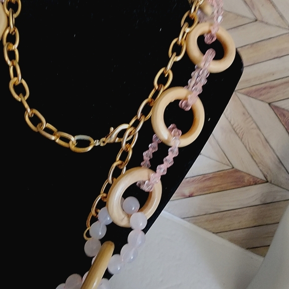 Long Sweater Necklace Wood and light Pink Acrylic Necklace Matching Earrings Set - Picture 6 of 8